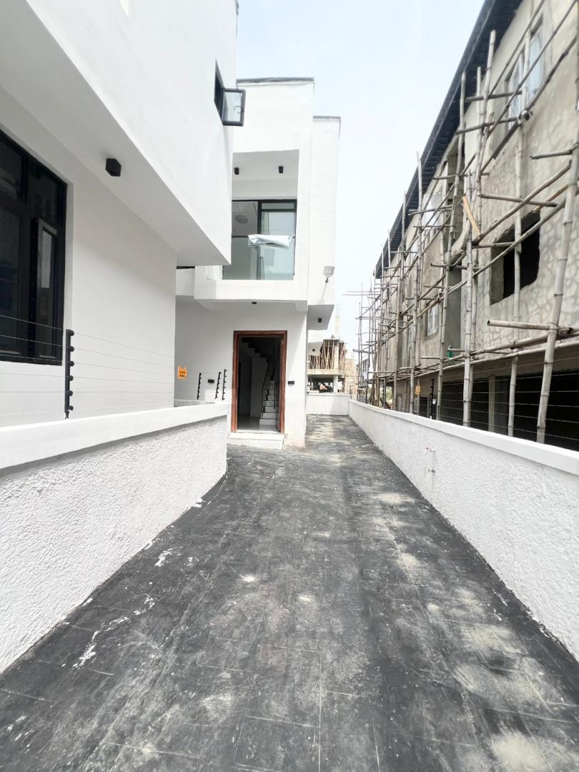 4 BEDROOM SEMI DETACHED DUPLEX FOR SALE IKOTA LEKKI LAGOS 🇳🇬 150 MILLION